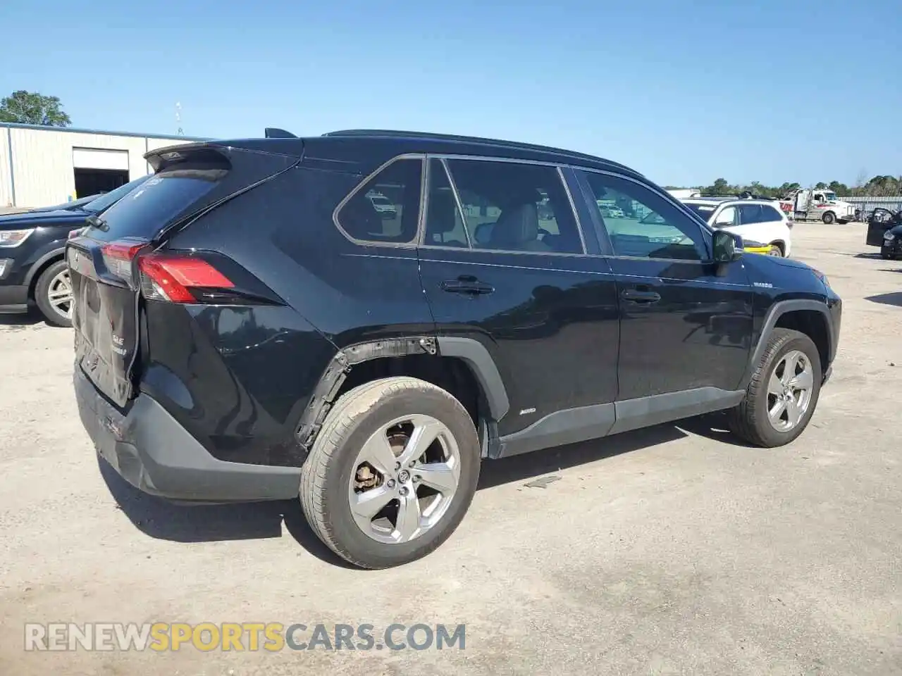 3 Photograph of a damaged car 4T3B6RFV0MU026582 TOYOTA RAV4 2021