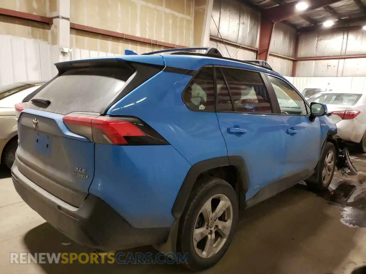 3 Photograph of a damaged car 4T3B6RFV0MU035525 TOYOTA RAV4 2021