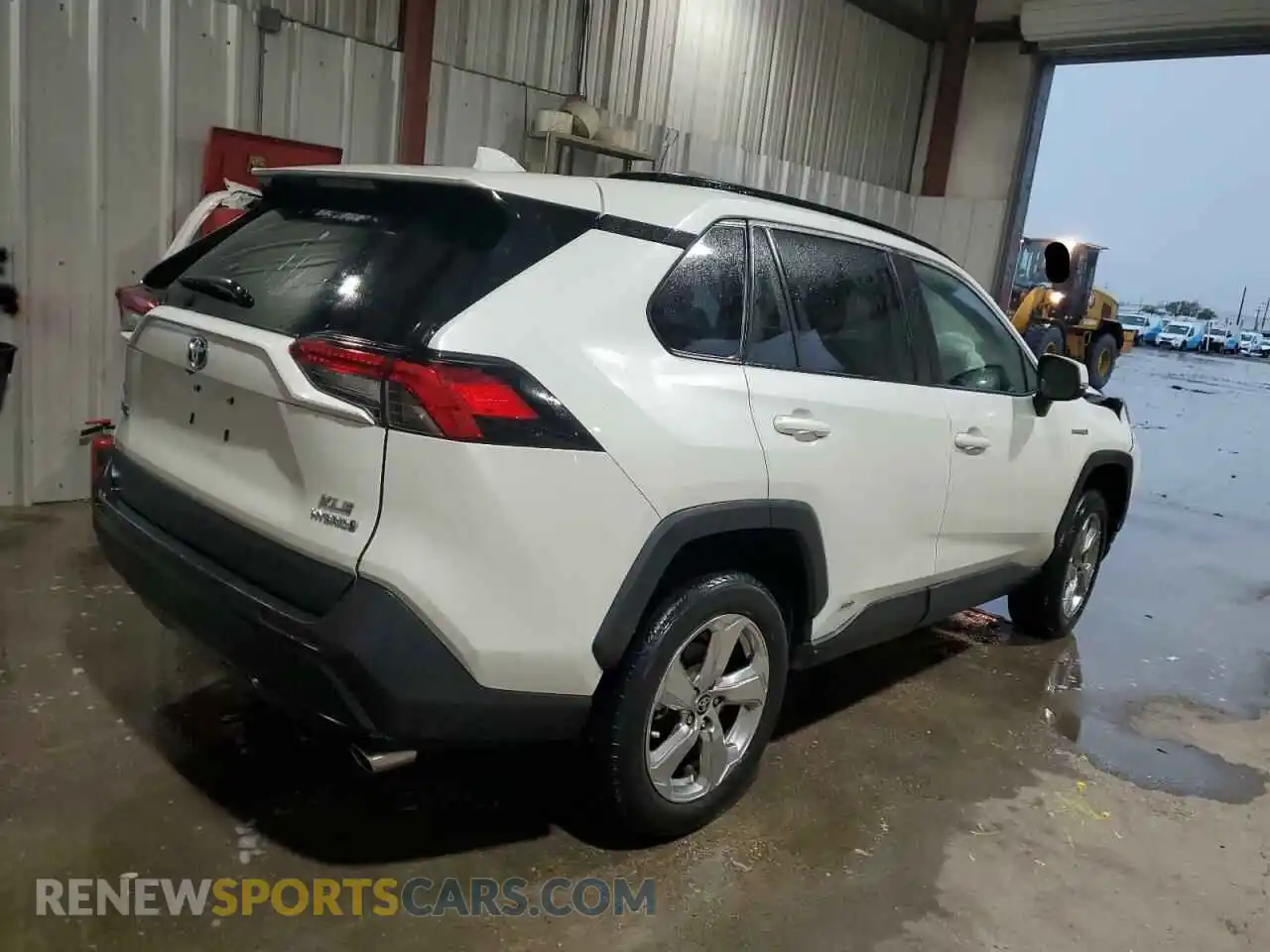 3 Photograph of a damaged car 4T3B6RFV0MU050204 TOYOTA RAV4 2021