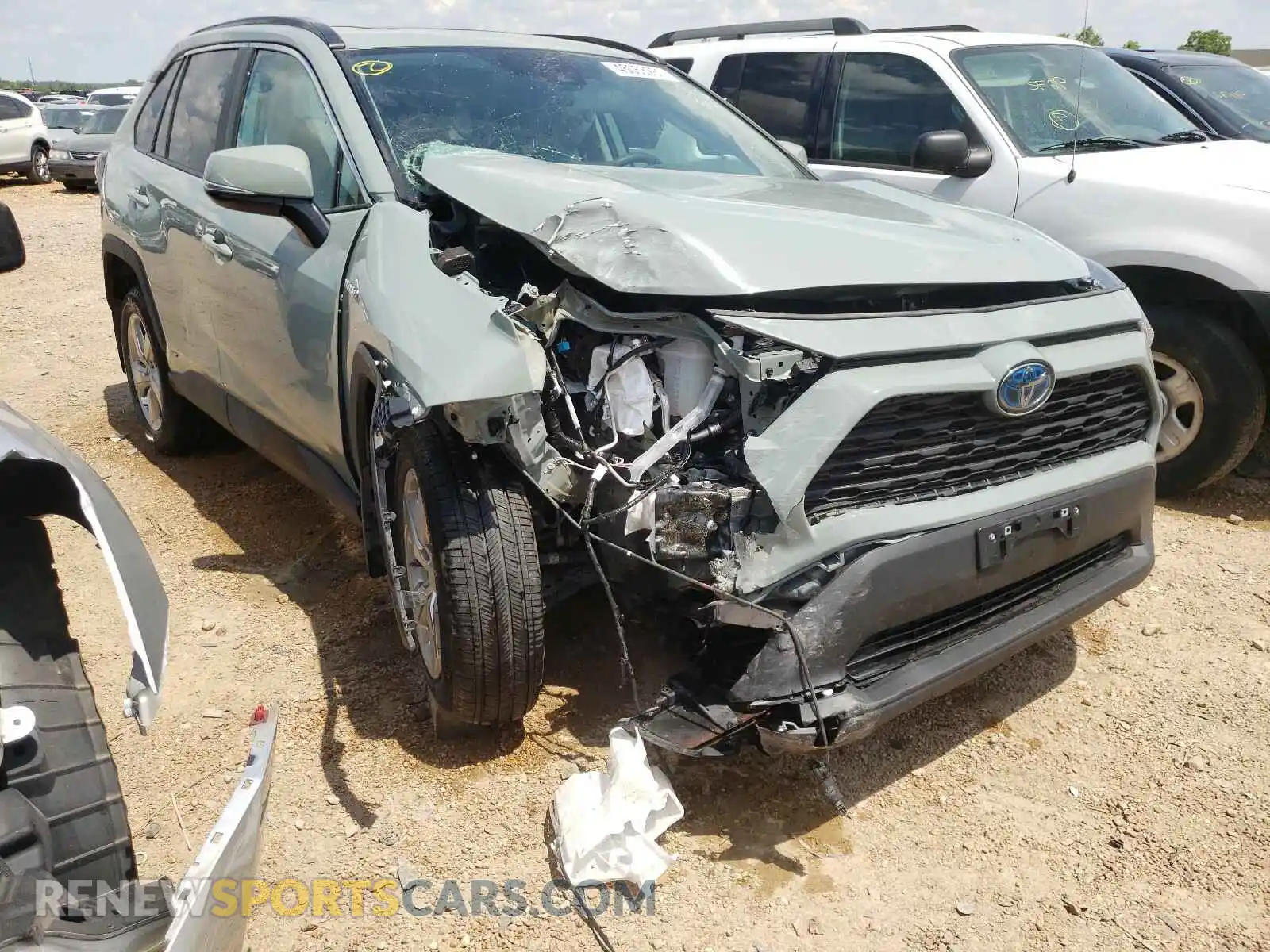 1 Photograph of a damaged car 4T3B6RFV1MU009564 TOYOTA RAV4 2021
