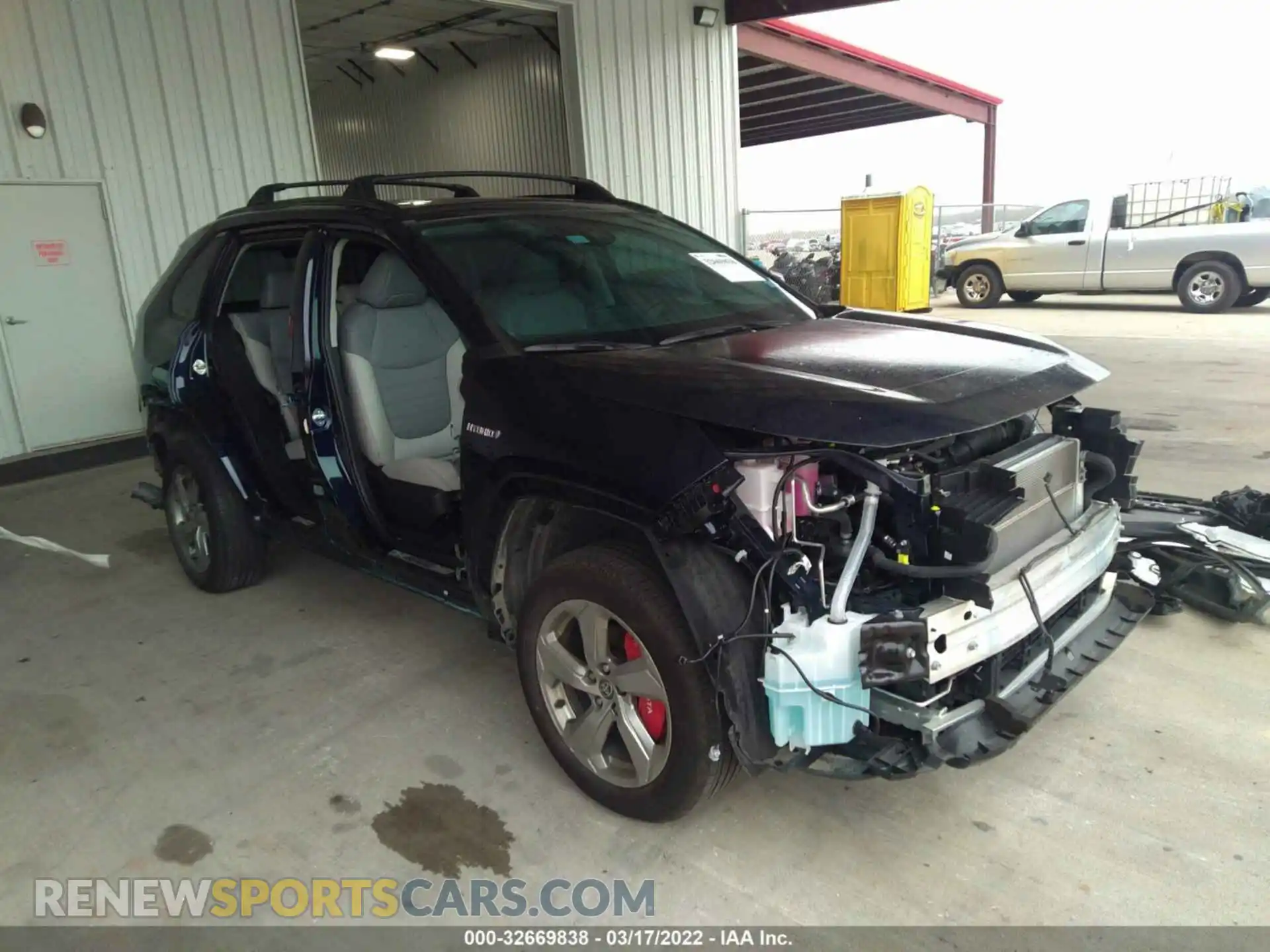 1 Photograph of a damaged car 4T3B6RFV2MU048566 TOYOTA RAV4 2021