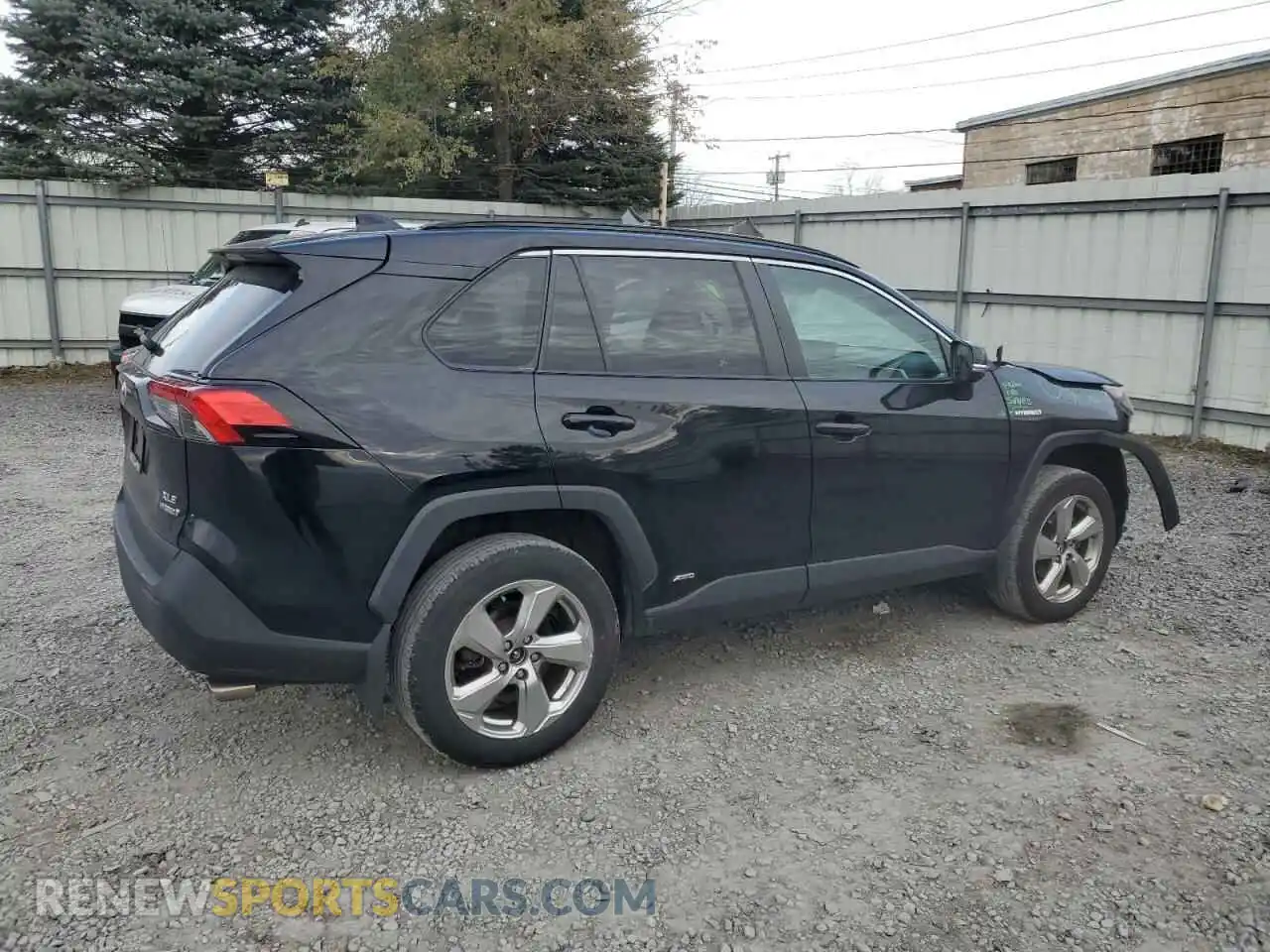 3 Photograph of a damaged car 4T3B6RFV2MU051516 TOYOTA RAV4 2021