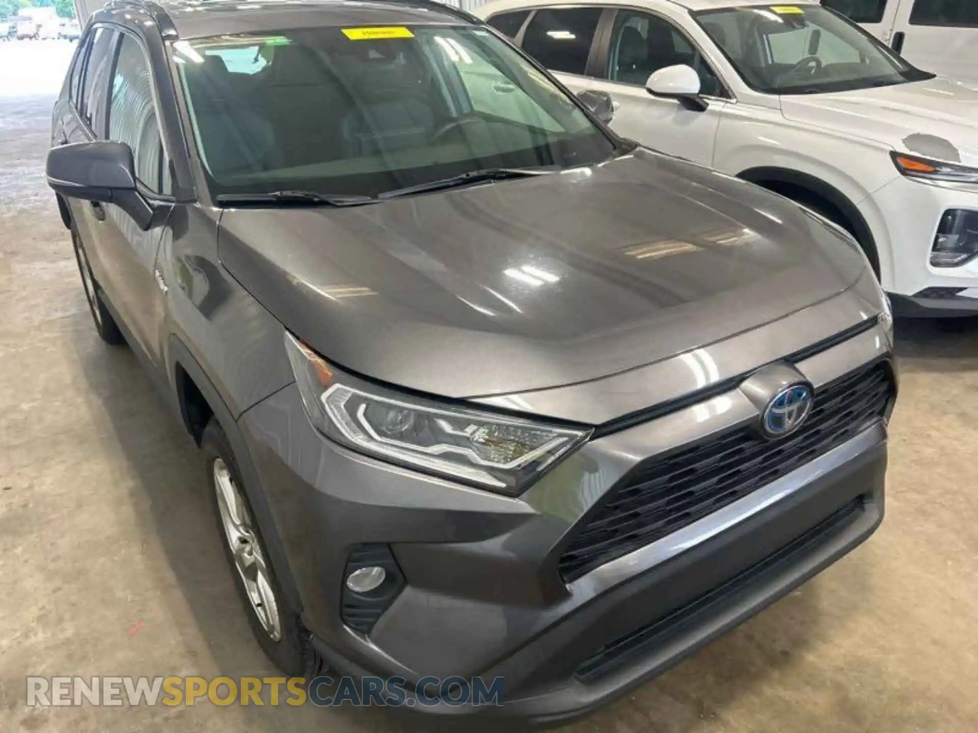 1 Photograph of a damaged car 4T3B6RFV2MU061883 TOYOTA RAV4 2021