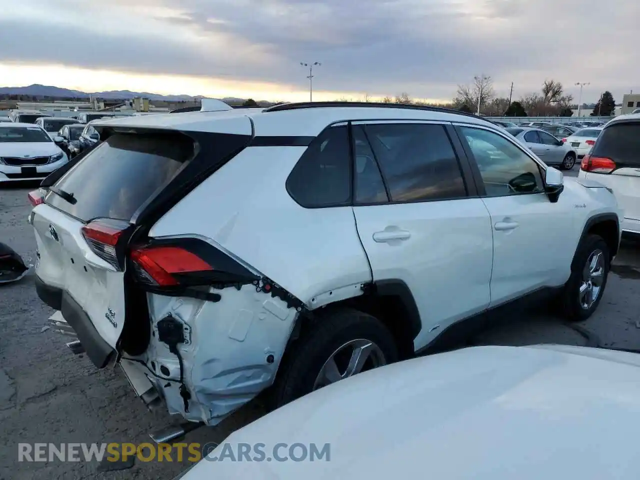 3 Photograph of a damaged car 4T3B6RFV4MU024768 TOYOTA RAV4 2021
