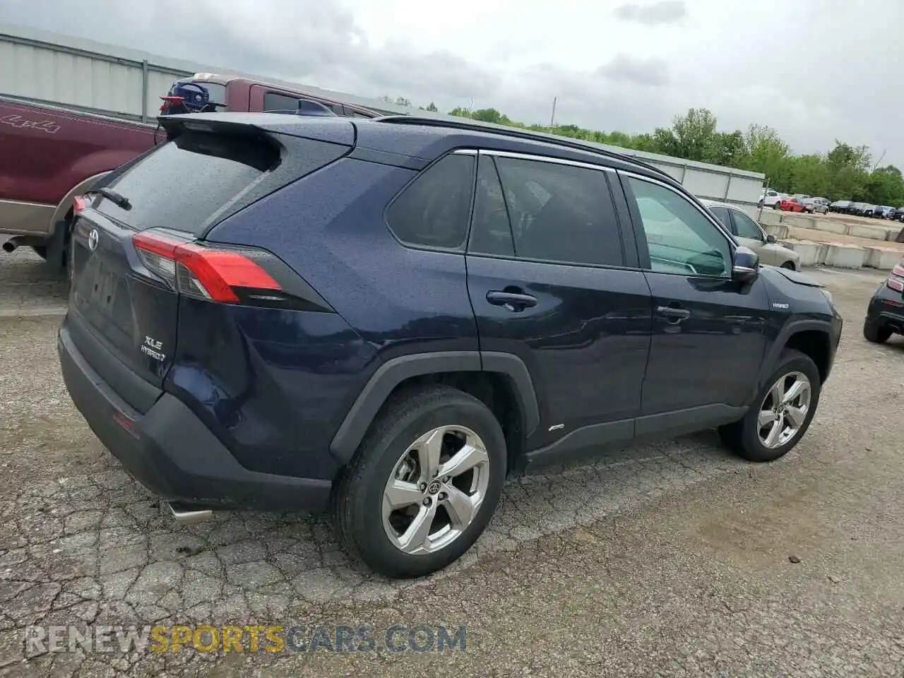 3 Photograph of a damaged car 4T3B6RFV4MU059746 TOYOTA RAV4 2021