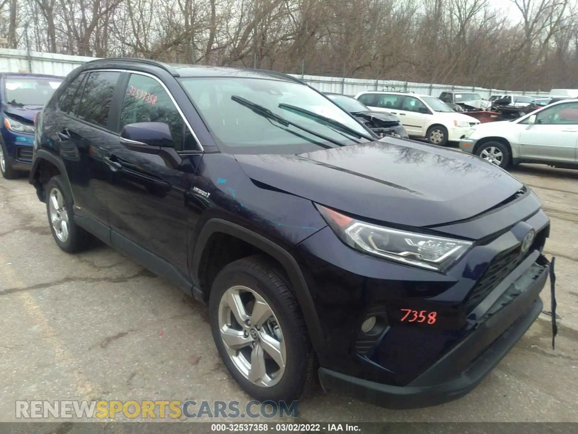 1 Photograph of a damaged car 4T3B6RFV5MU043555 TOYOTA RAV4 2021
