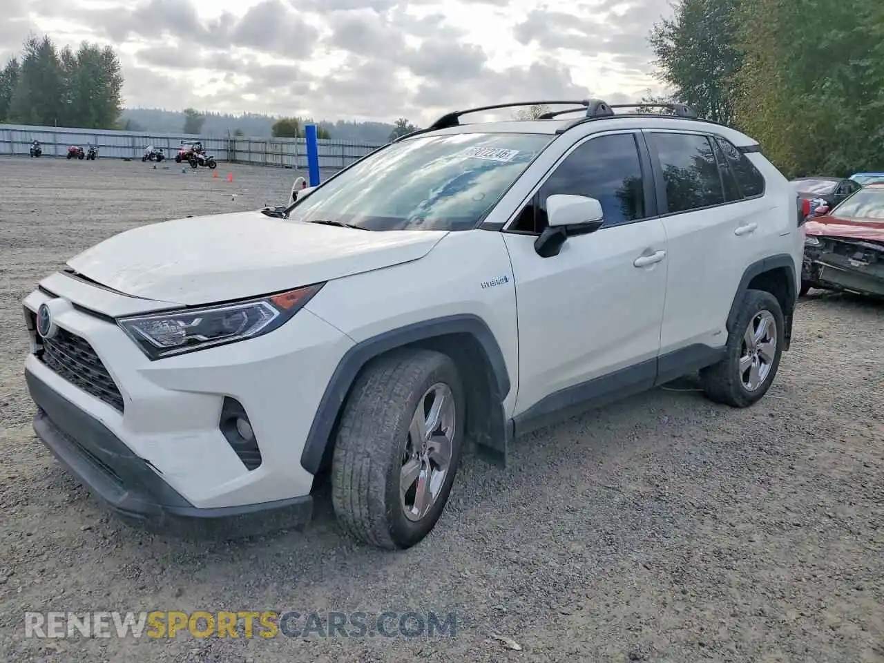 1 Photograph of a damaged car 4T3B6RFV5MU056709 TOYOTA RAV4 2021