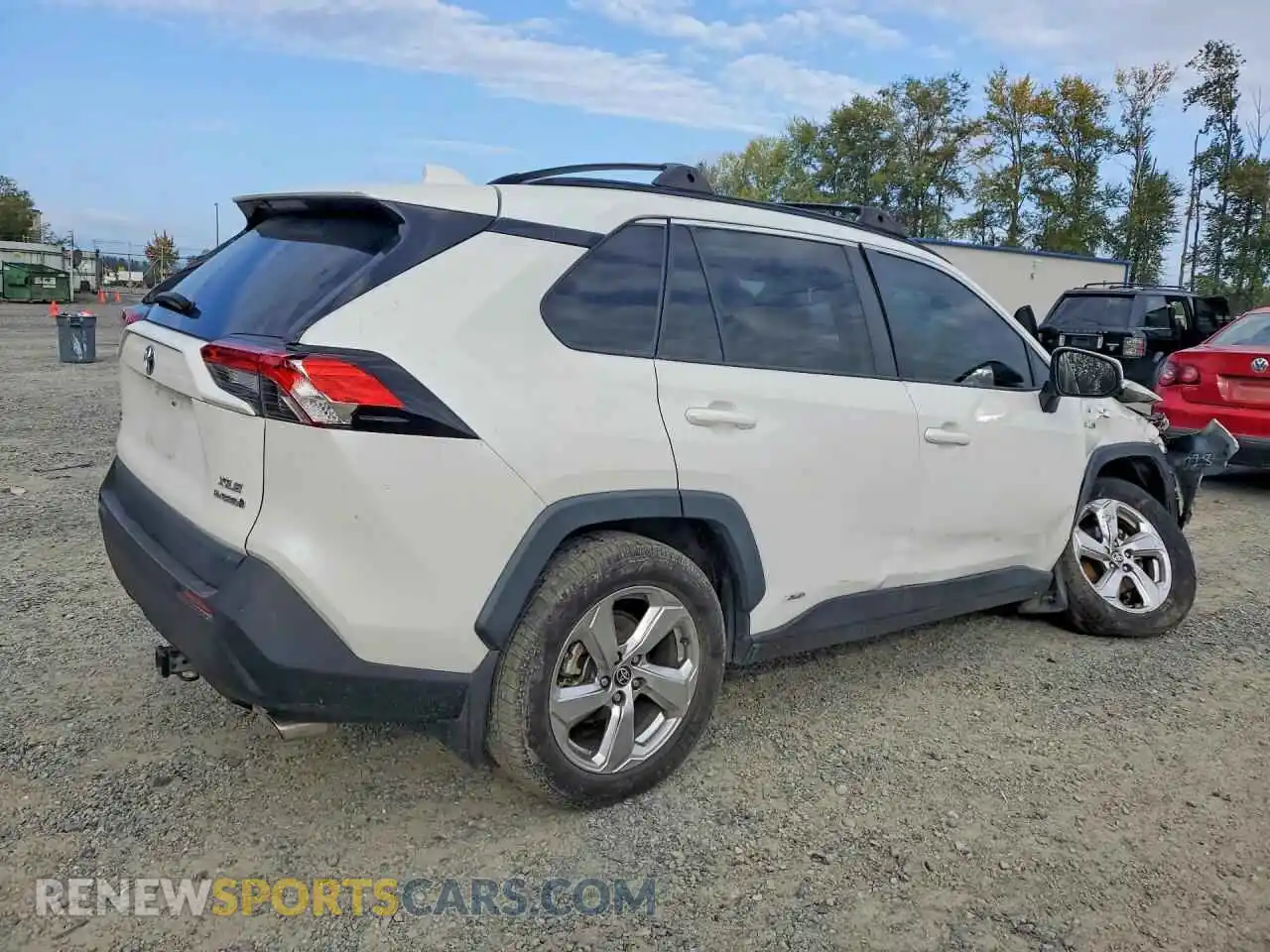 3 Photograph of a damaged car 4T3B6RFV5MU056709 TOYOTA RAV4 2021