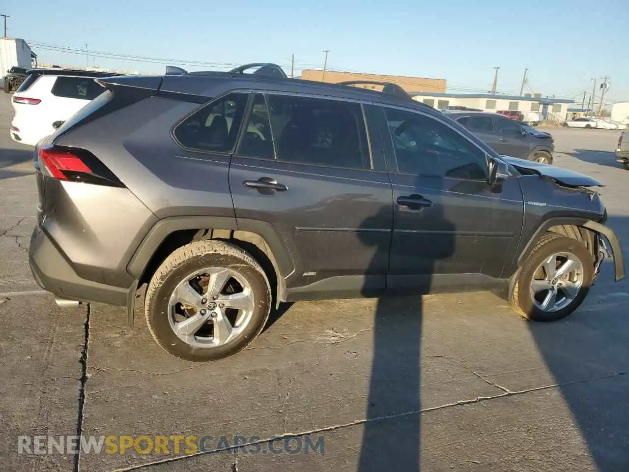 3 Photograph of a damaged car 4T3B6RFV5MU057388 TOYOTA RAV4 2021