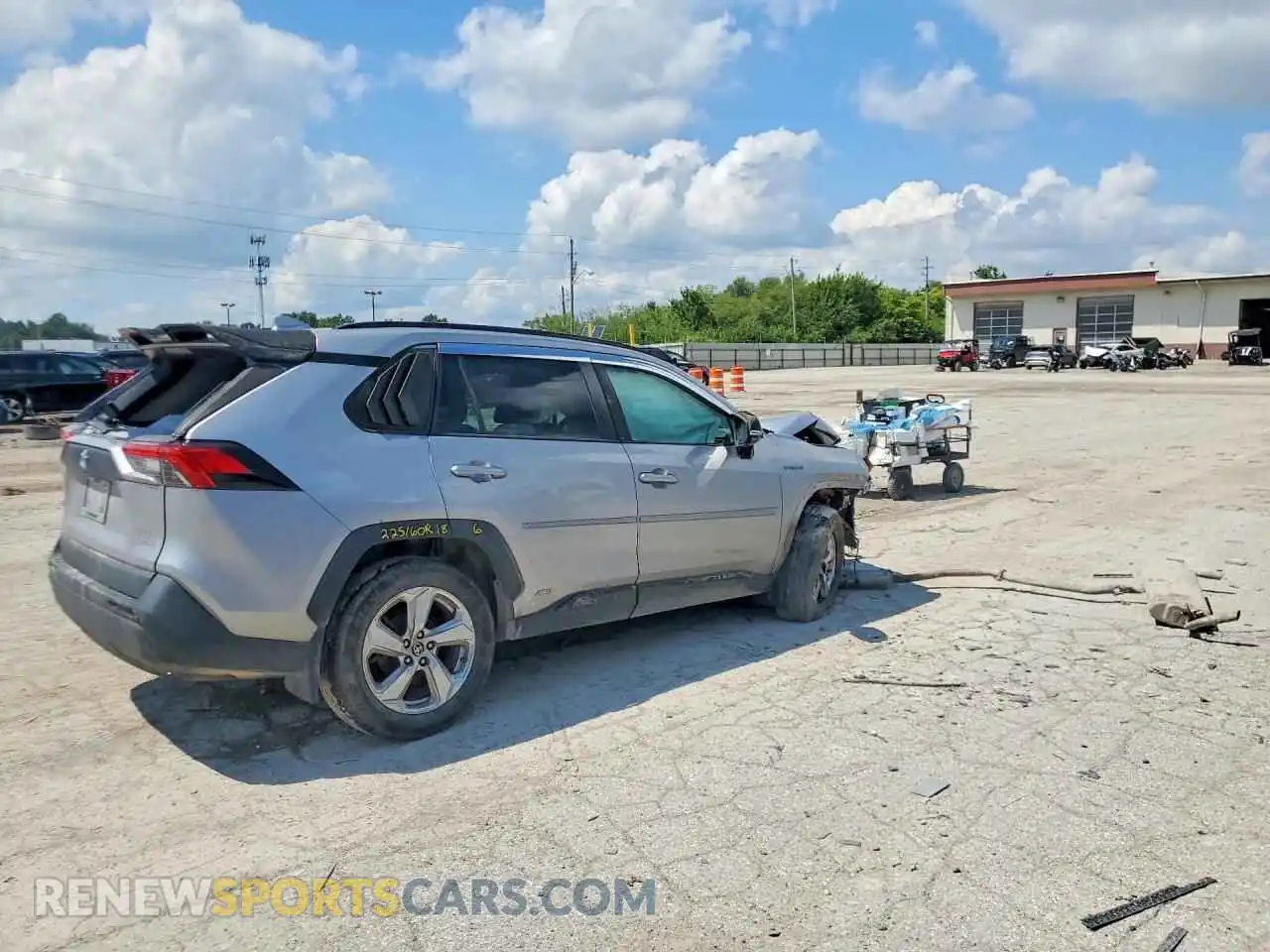 3 Photograph of a damaged car 4T3B6RFV6MU035903 TOYOTA RAV4 2021