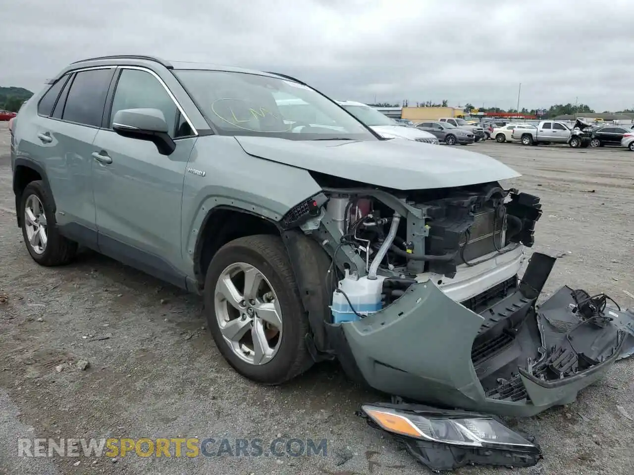 1 Photograph of a damaged car 4T3B6RFV8MU018164 TOYOTA RAV4 2021