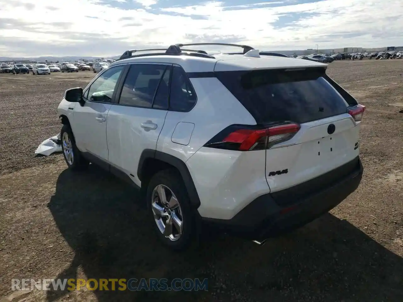 3 Photograph of a damaged car 4T3B6RFV8MU047082 TOYOTA RAV4 2021