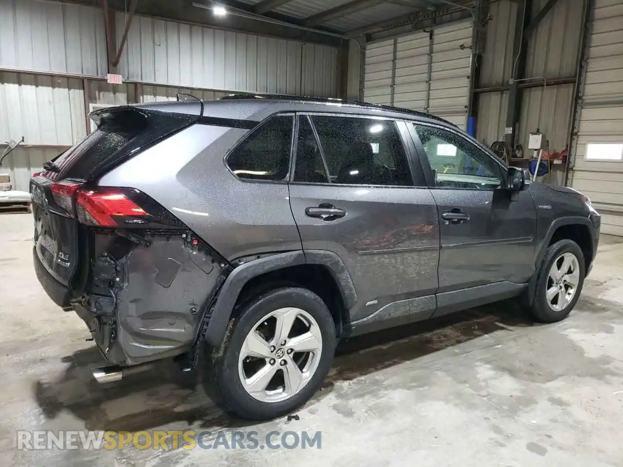 3 Photograph of a damaged car 4T3B6RFV8MU053206 TOYOTA RAV4 2021