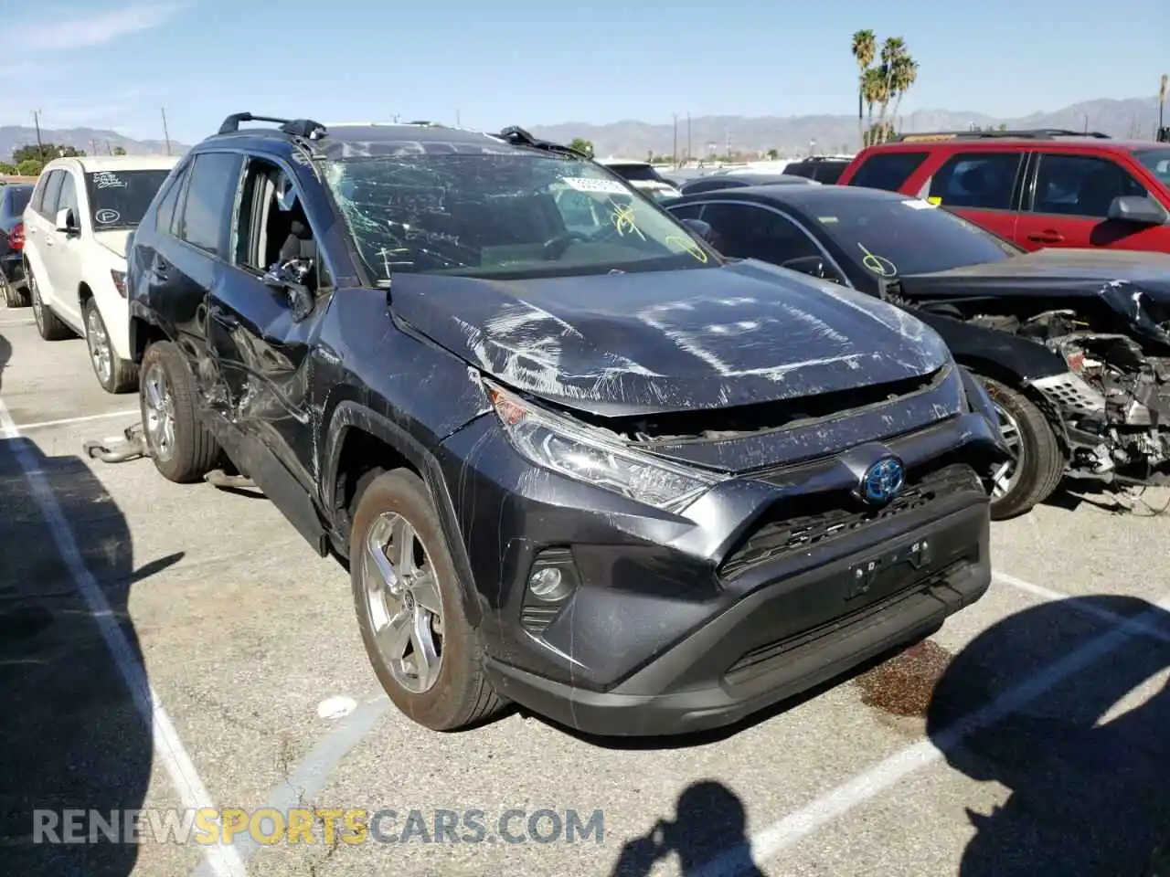 1 Photograph of a damaged car 4T3B6RFVXMU034057 TOYOTA RAV4 2021