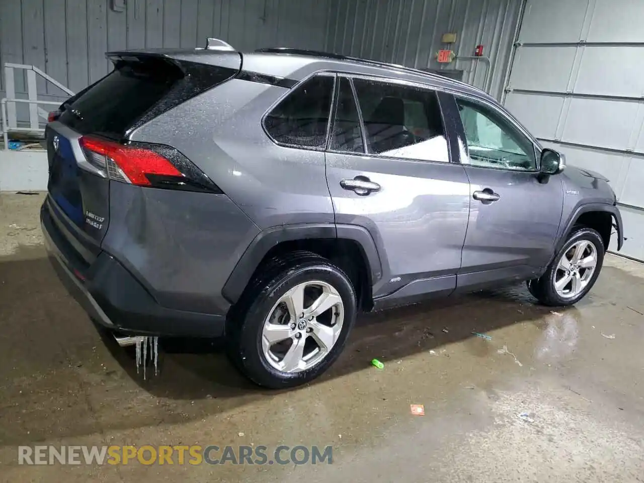 3 Photograph of a damaged car 4T3D6RFV0MU036876 TOYOTA RAV4 2021