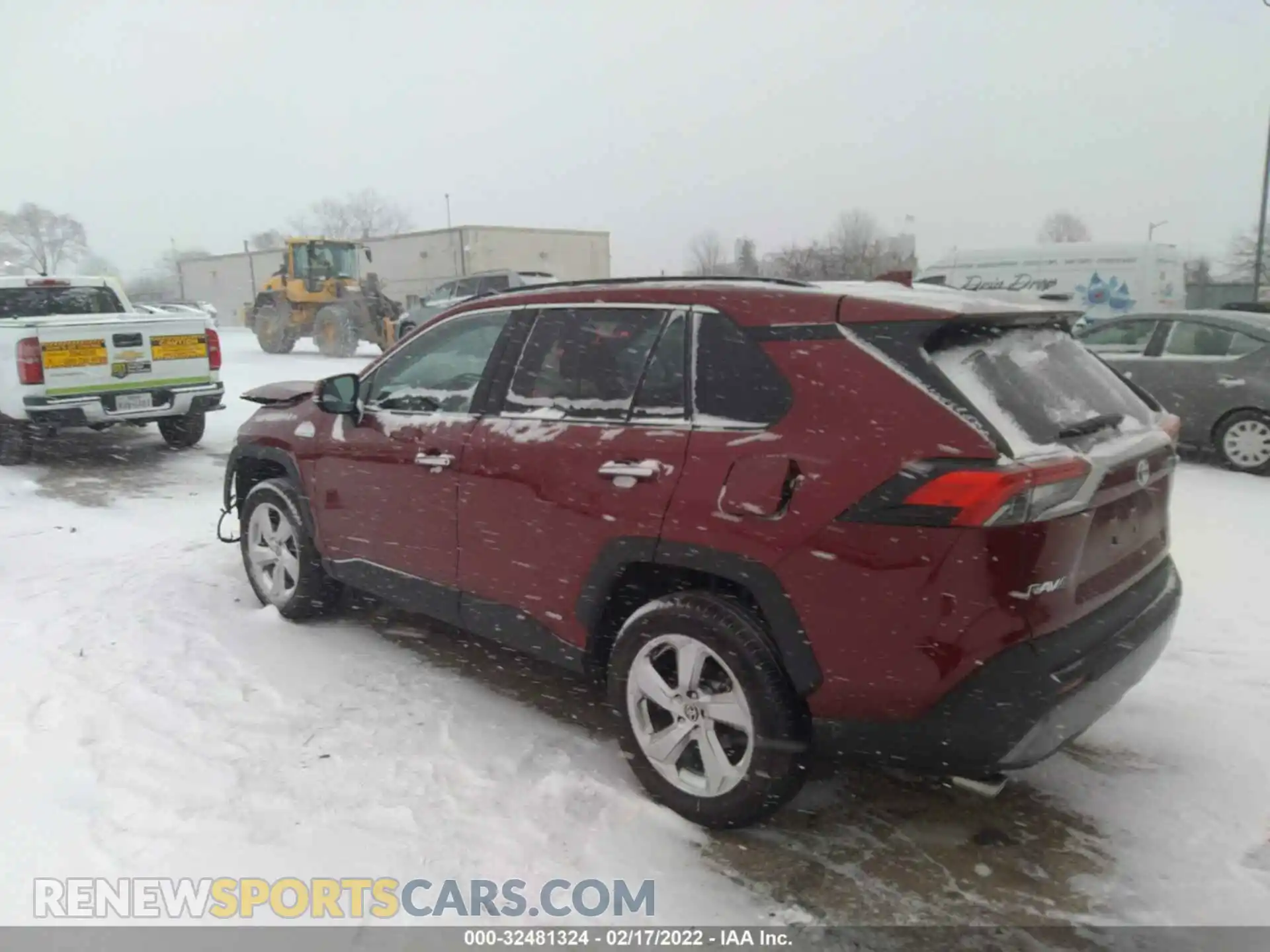 3 Photograph of a damaged car 4T3D6RFV1MU033596 TOYOTA RAV4 2021