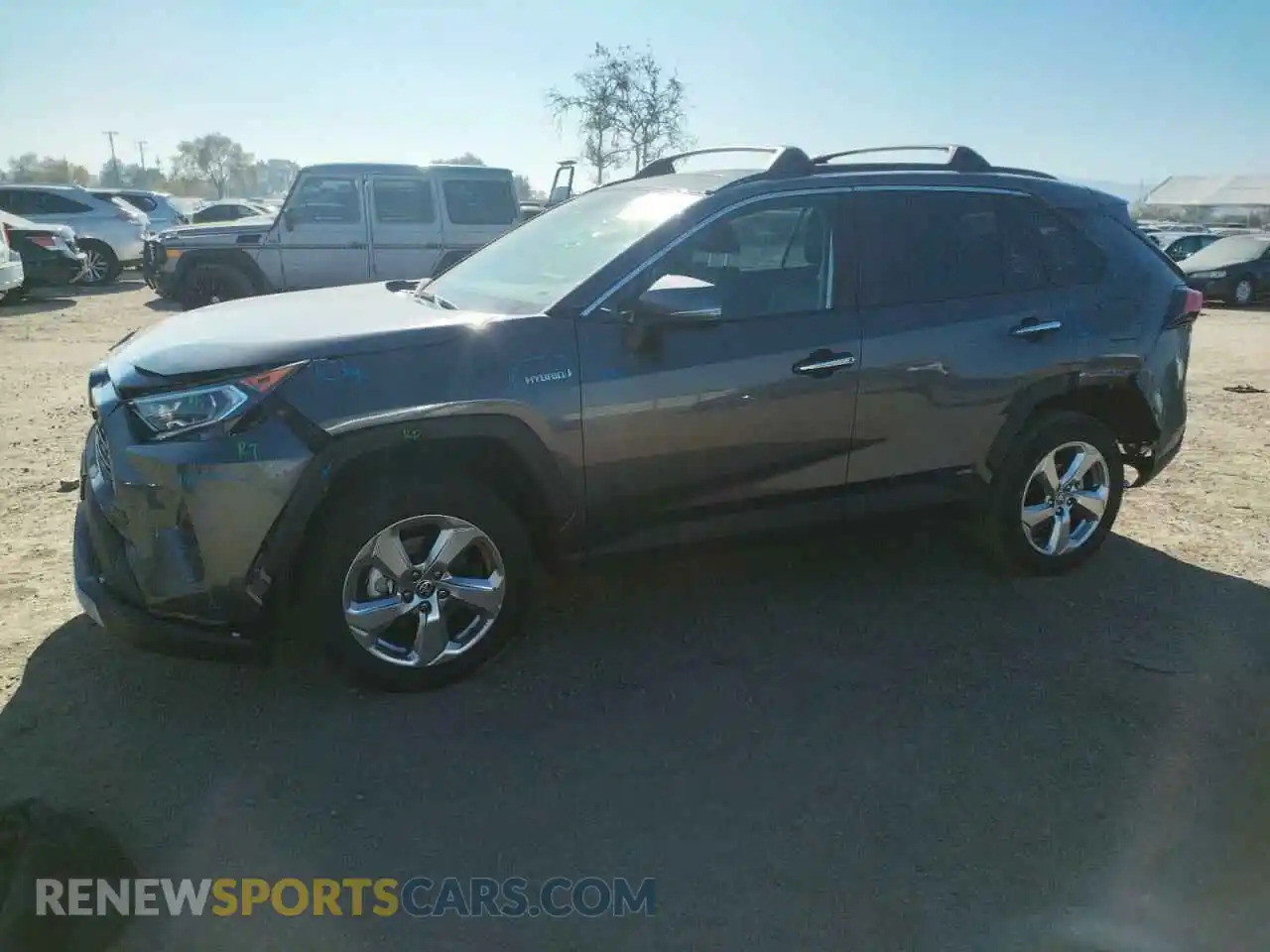 1 Photograph of a damaged car 4T3D6RFV6MU037238 TOYOTA RAV4 2021