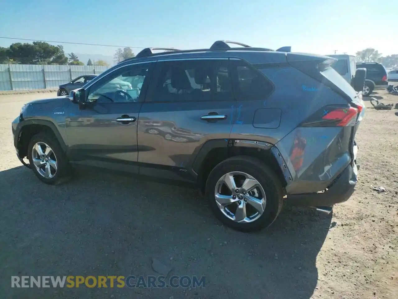 2 Photograph of a damaged car 4T3D6RFV6MU037238 TOYOTA RAV4 2021