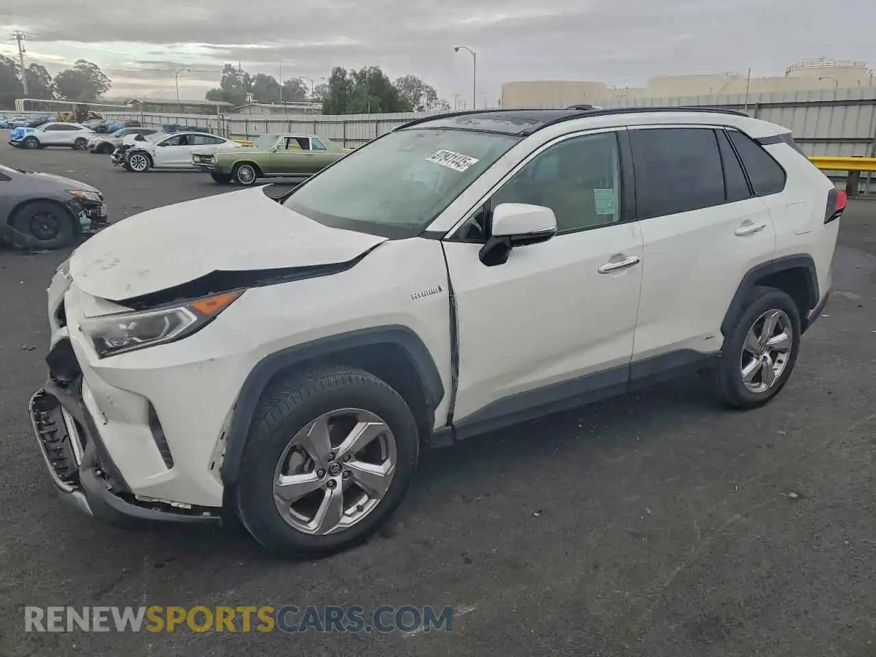 1 Photograph of a damaged car 4T3D6RFV8MU019341 TOYOTA RAV4 2021