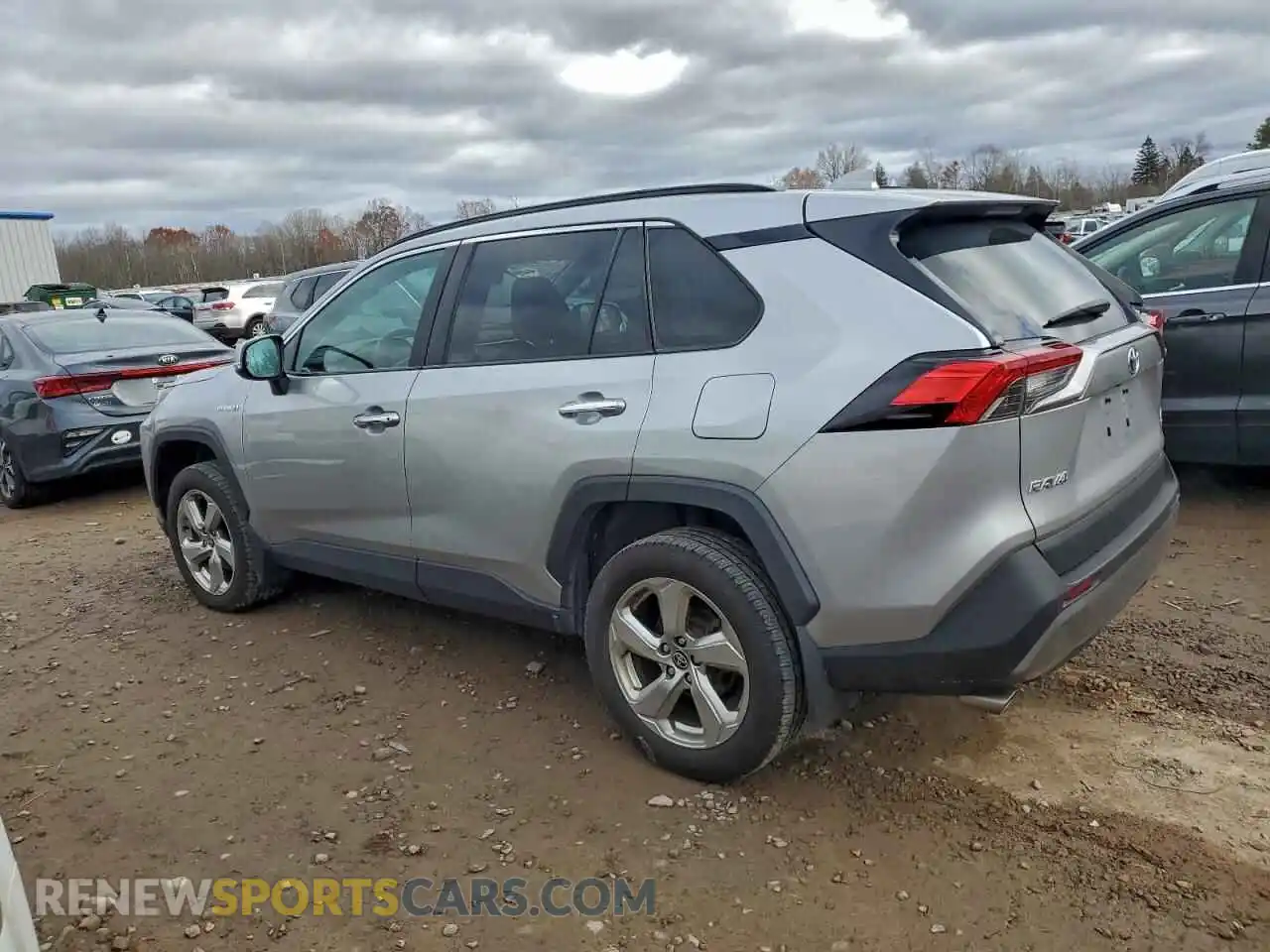 2 Photograph of a damaged car 4T3D6RFV8MU042134 TOYOTA RAV4 2021