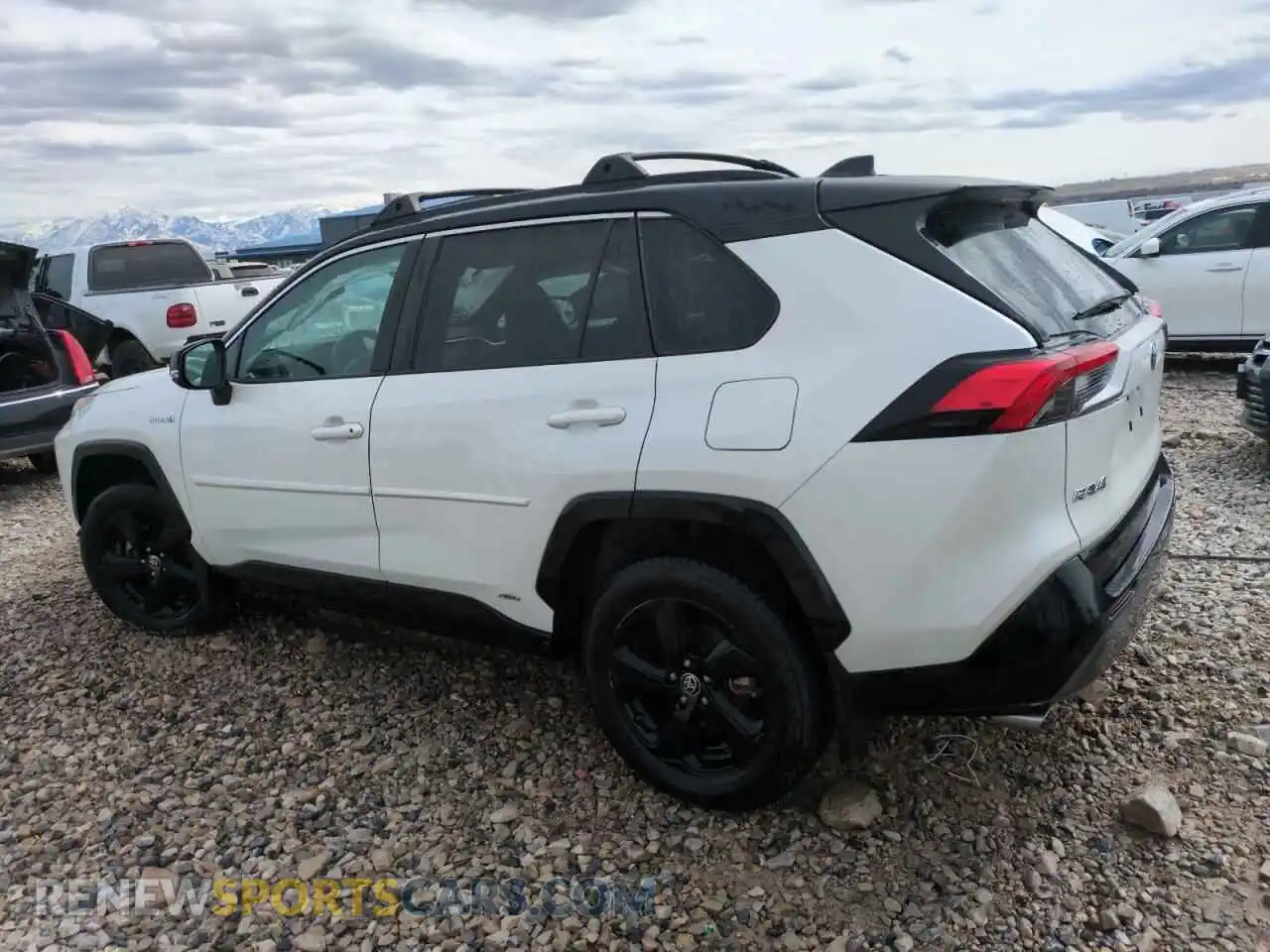 2 Photograph of a damaged car 4T3E6RFV0MU060163 TOYOTA RAV4 2021