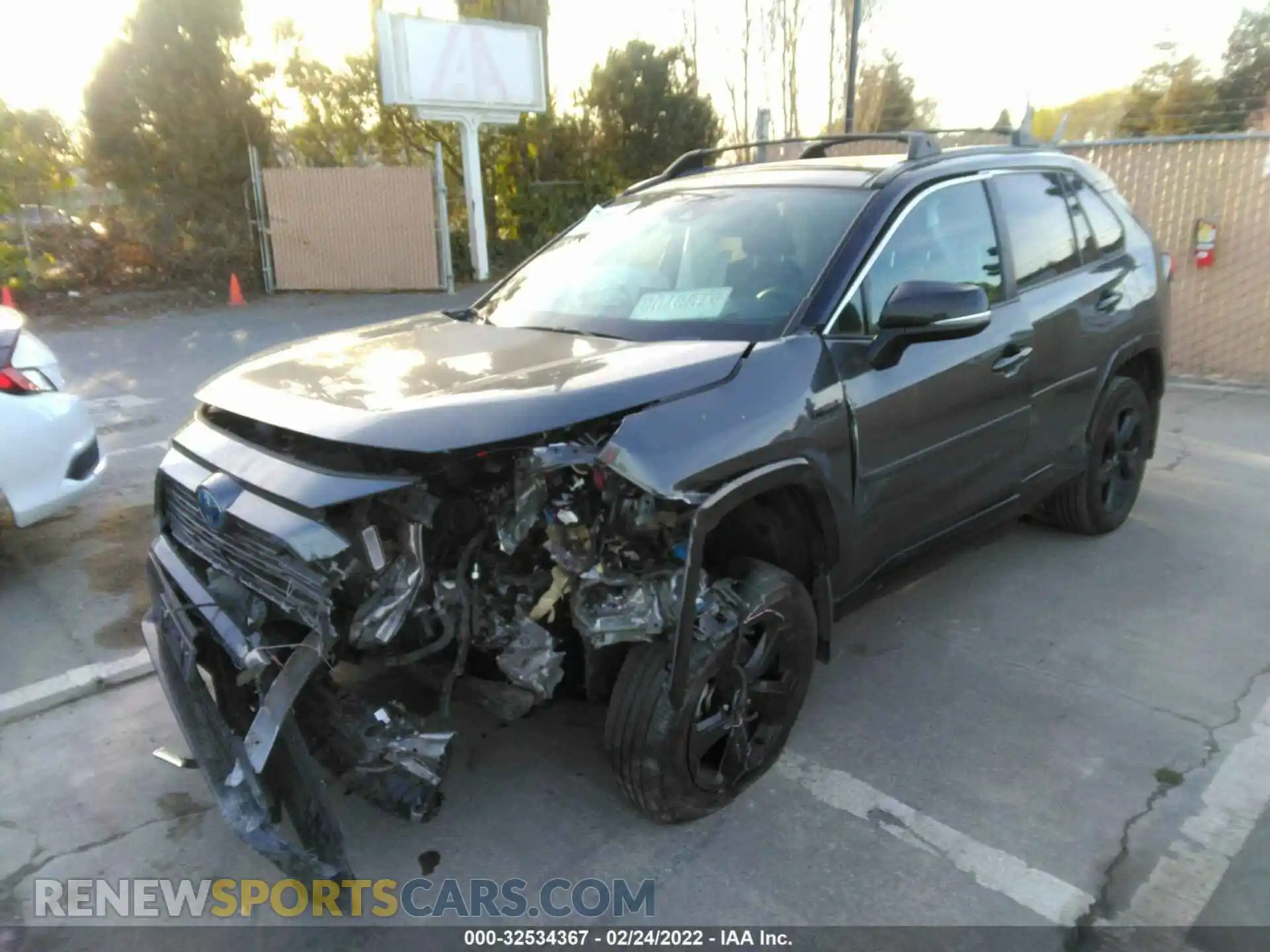 2 Photograph of a damaged car 4T3E6RFV1MU030461 TOYOTA RAV4 2021