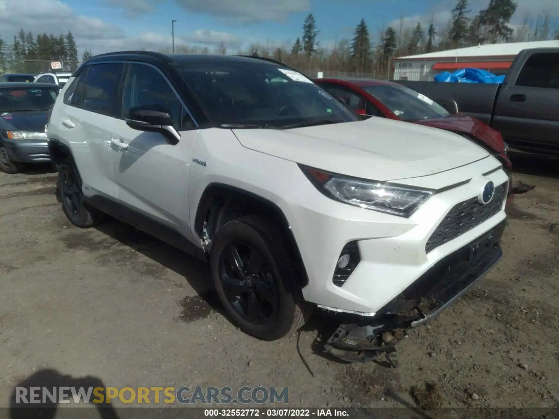 1 Photograph of a damaged car 4T3E6RFV1MU032890 TOYOTA RAV4 2021