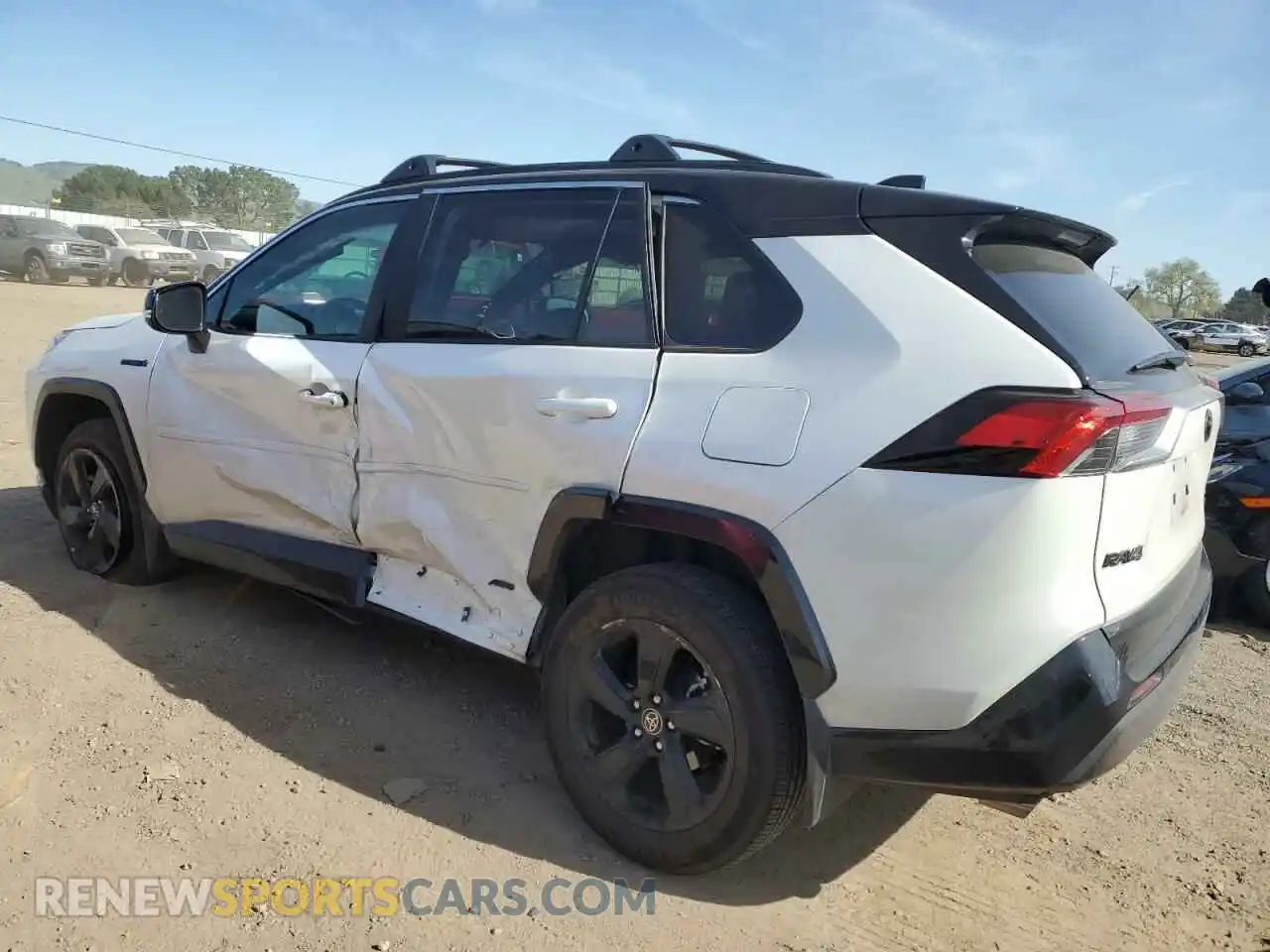 2 Photograph of a damaged car 4T3E6RFV1MU050421 TOYOTA RAV4 2021