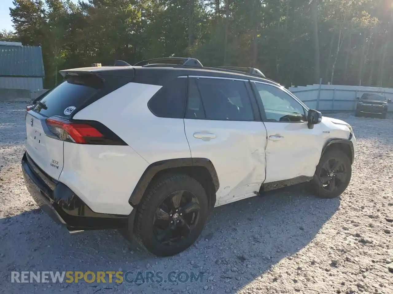 3 Photograph of a damaged car 4T3E6RFV1MU053111 TOYOTA RAV4 2021