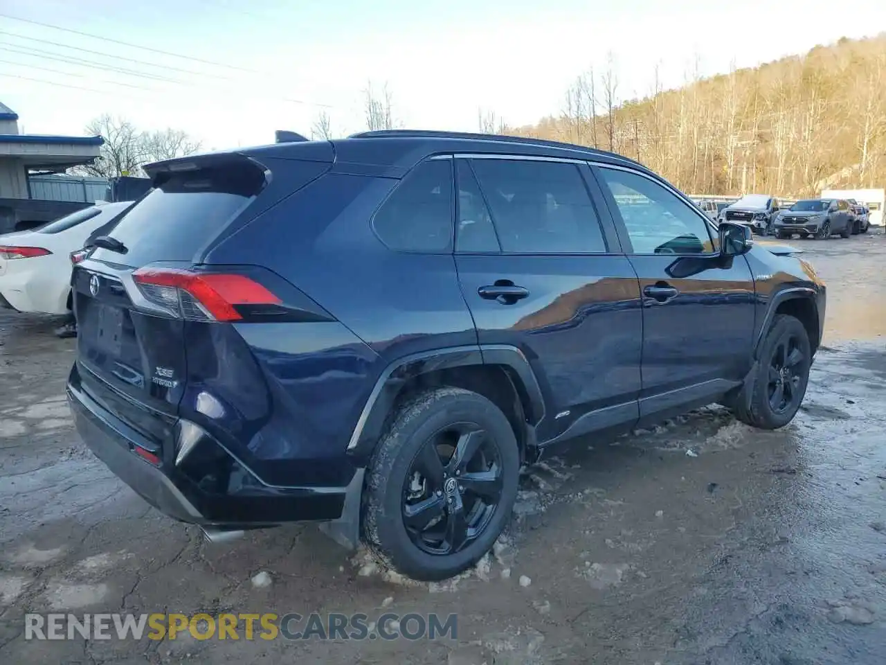 3 Photograph of a damaged car 4T3E6RFV1MU060317 TOYOTA RAV4 2021