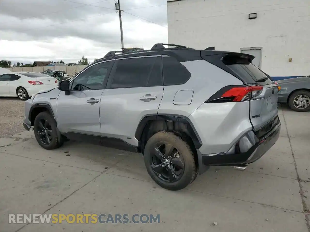 2 Photograph of a damaged car 4T3E6RFV2MU016441 TOYOTA RAV4 2021