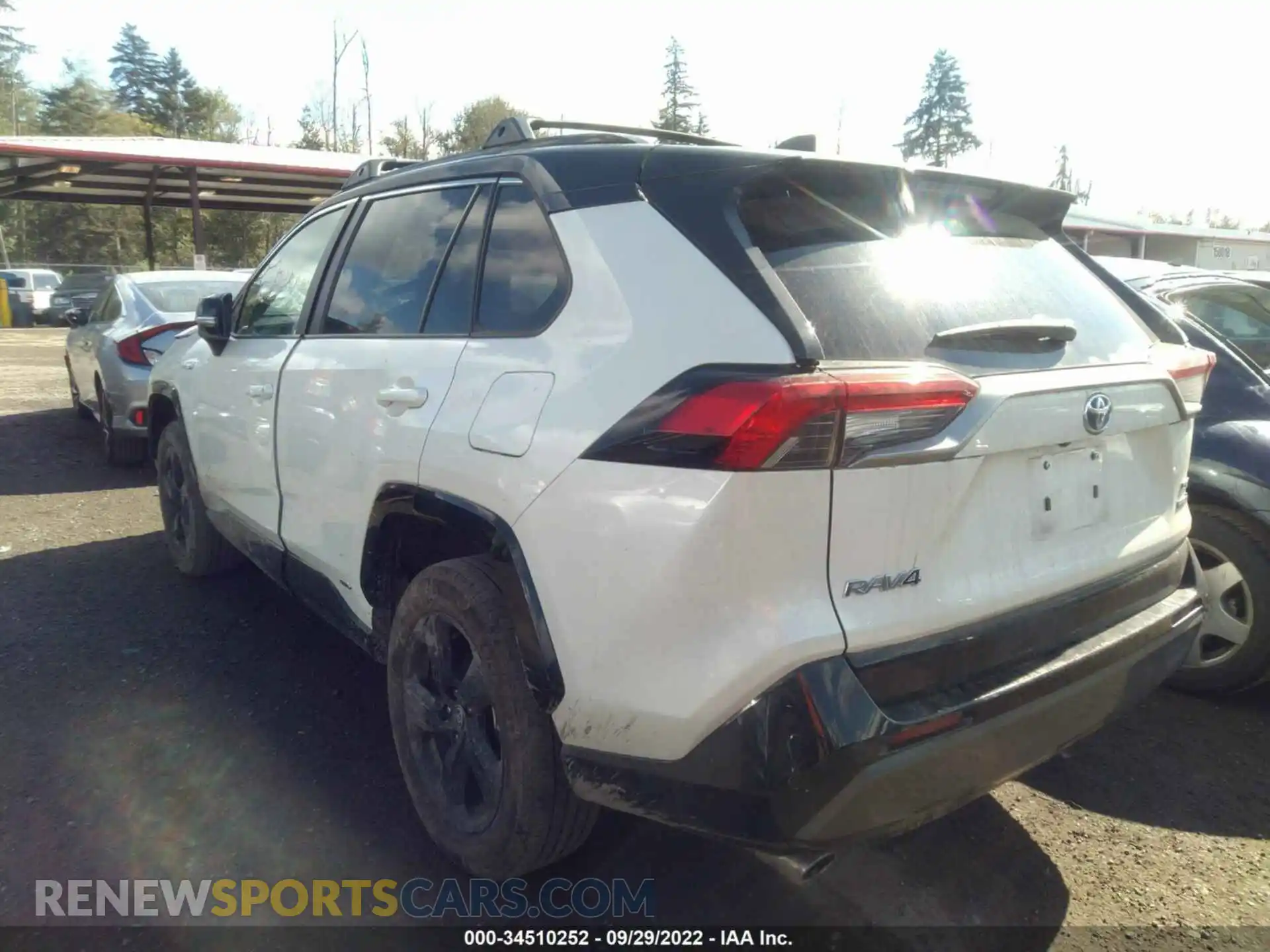 3 Photograph of a damaged car 4T3E6RFV3MU028100 TOYOTA RAV4 2021