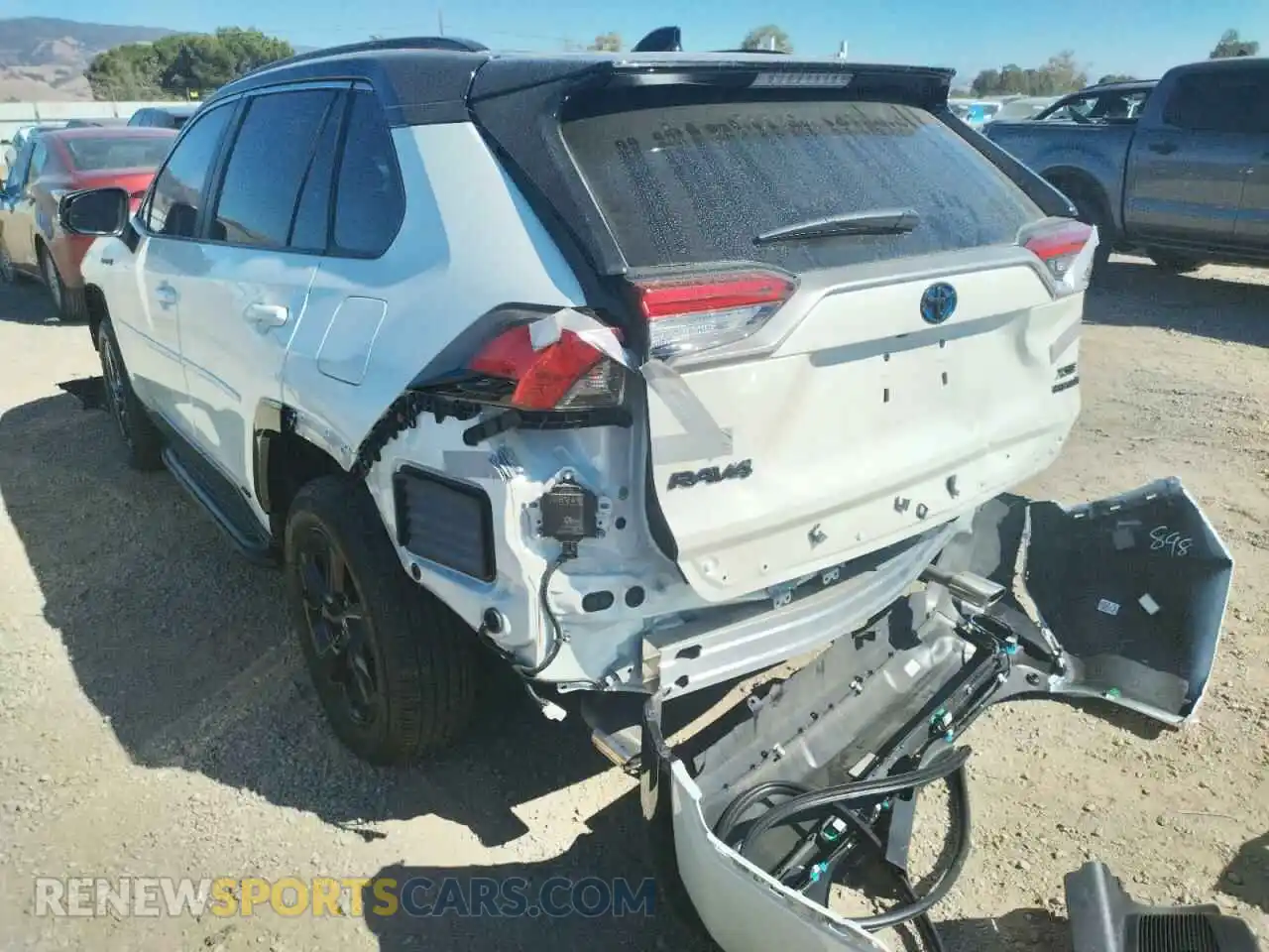 3 Photograph of a damaged car 4T3E6RFV4MU003531 TOYOTA RAV4 2021