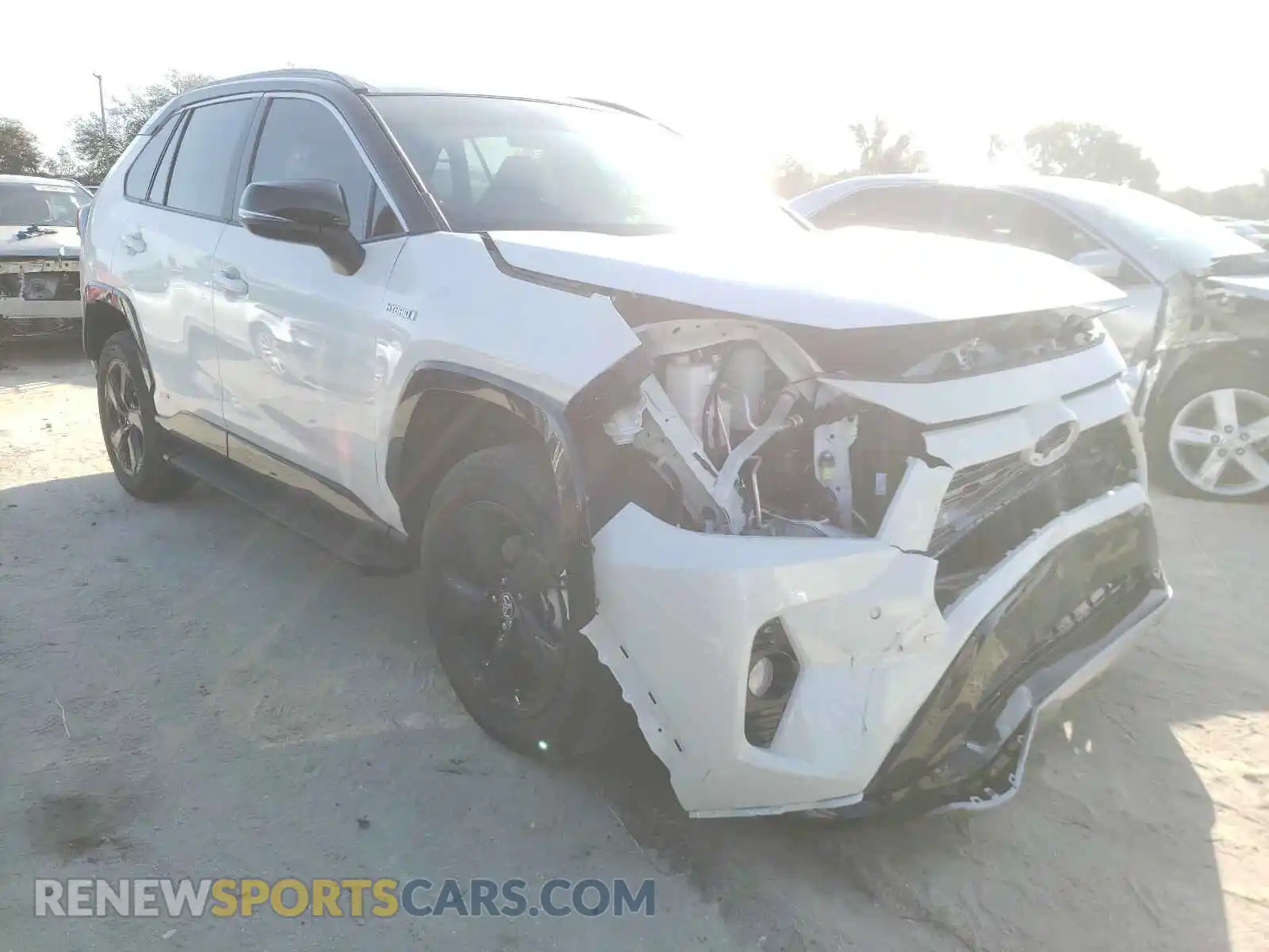 1 Photograph of a damaged car 4T3E6RFV4MU020068 TOYOTA RAV4 2021