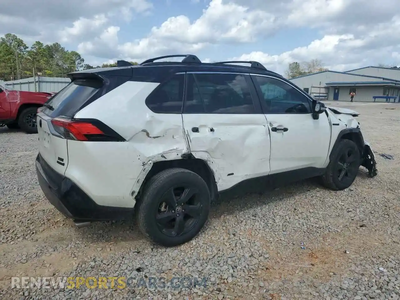 3 Photograph of a damaged car 4T3E6RFV5MU033962 TOYOTA RAV4 2021