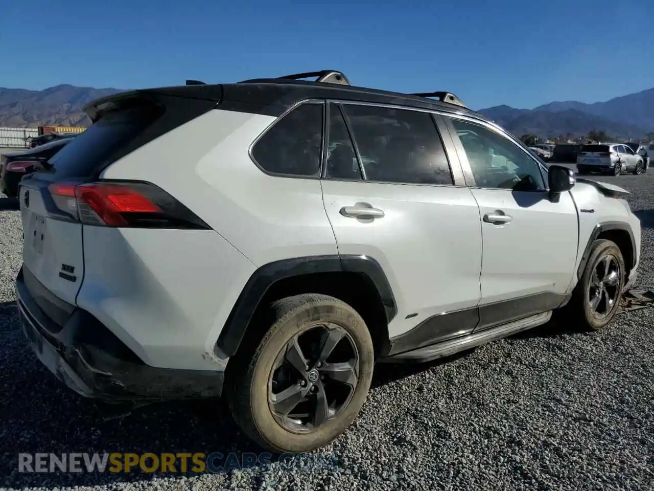 3 Photograph of a damaged car 4T3E6RFV5MU036683 TOYOTA RAV4 2021