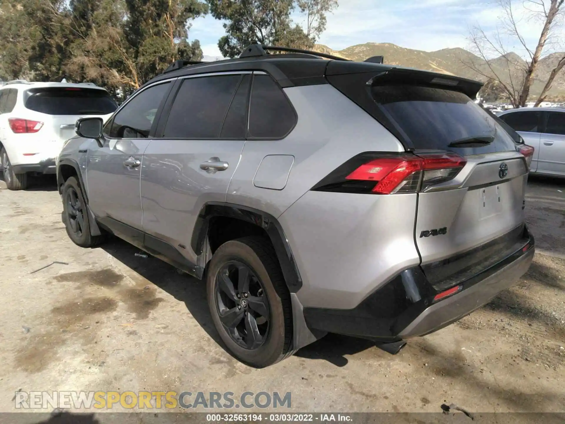 3 Photograph of a damaged car 4T3E6RFV6MU011243 TOYOTA RAV4 2021