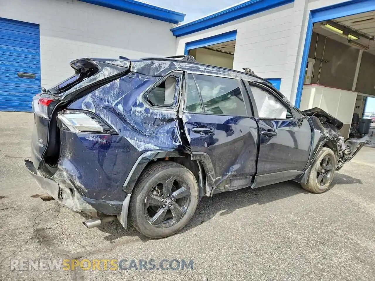 3 Photograph of a damaged car 4T3E6RFV6MU016829 TOYOTA RAV4 2021