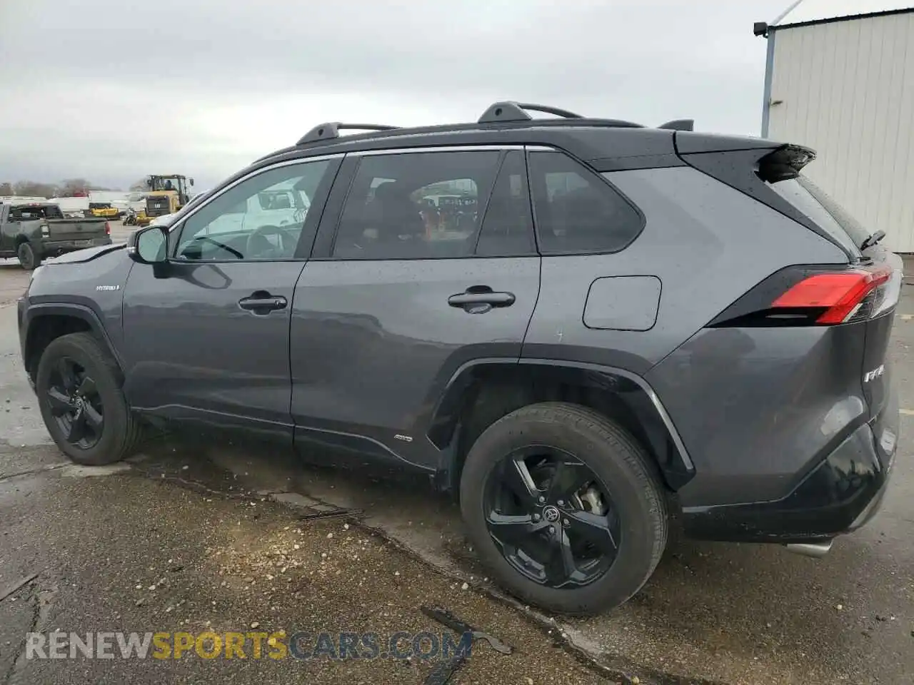 2 Photograph of a damaged car 4T3E6RFV6MU041861 TOYOTA RAV4 2021
