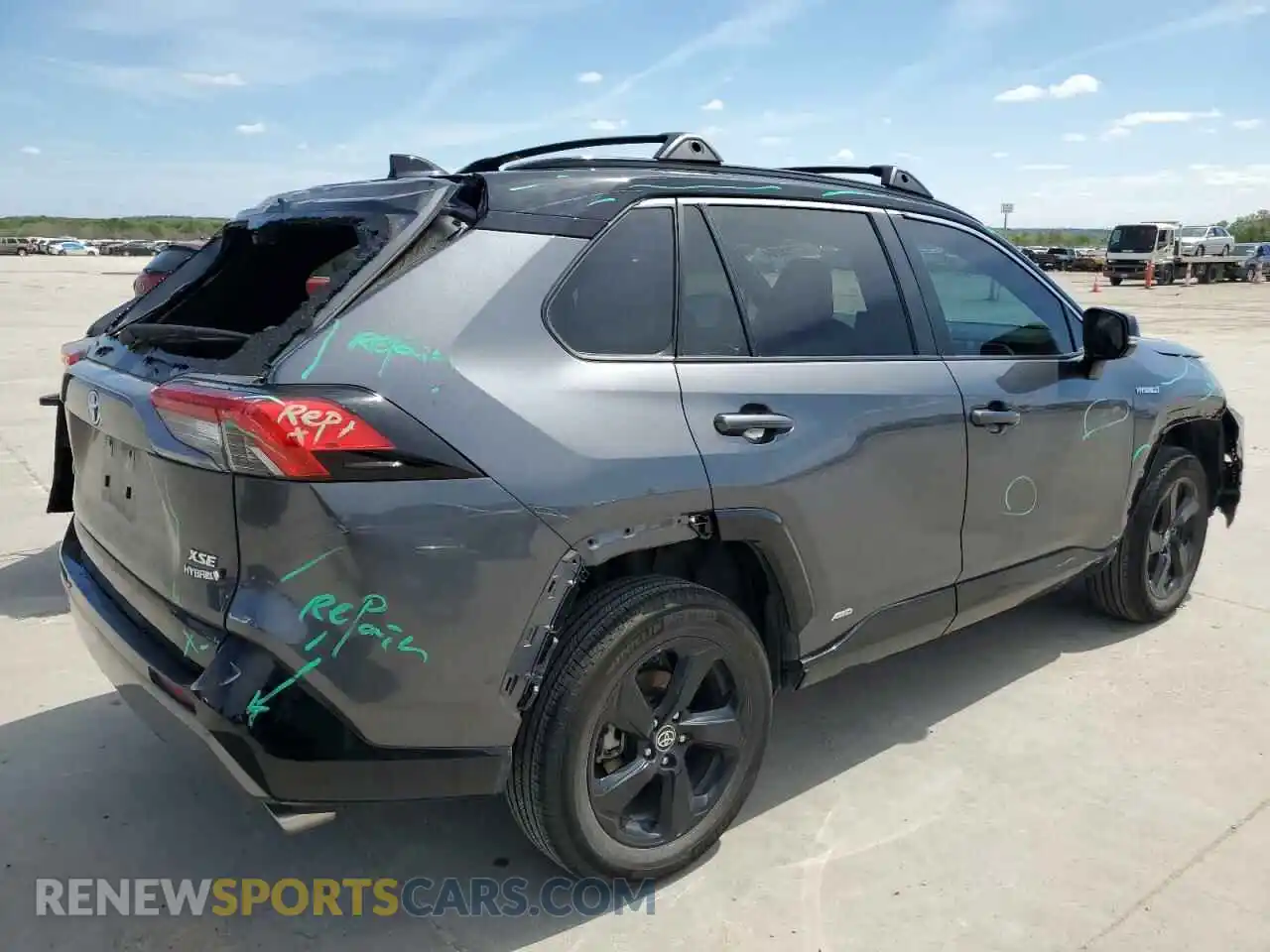3 Photograph of a damaged car 4T3E6RFV8MU032126 TOYOTA RAV4 2021
