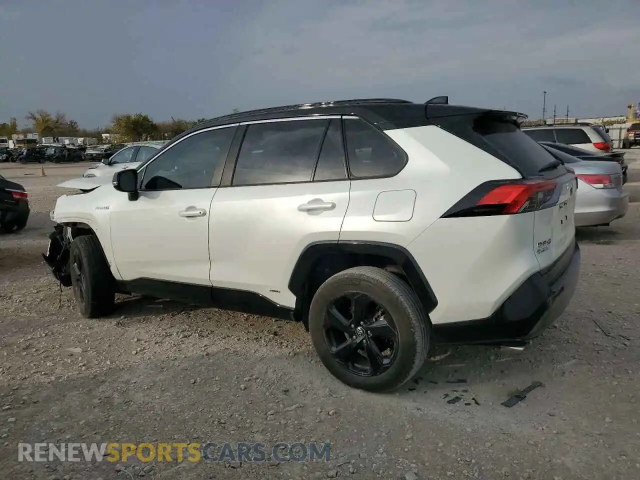 2 Photograph of a damaged car 4T3E6RFV8MU032353 TOYOTA RAV4 2021