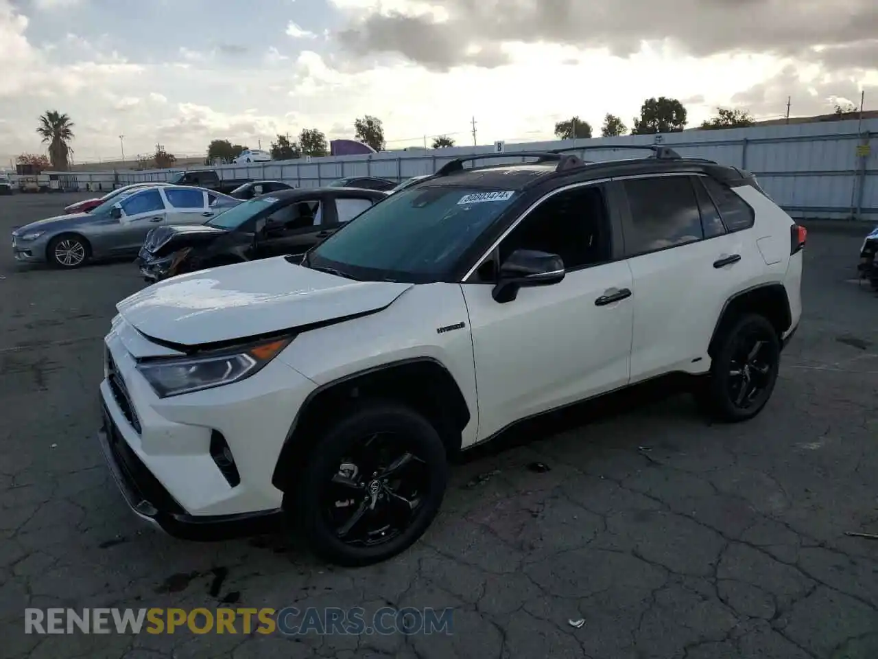 1 Photograph of a damaged car 4T3E6RFV9MU021474 TOYOTA RAV4 2021