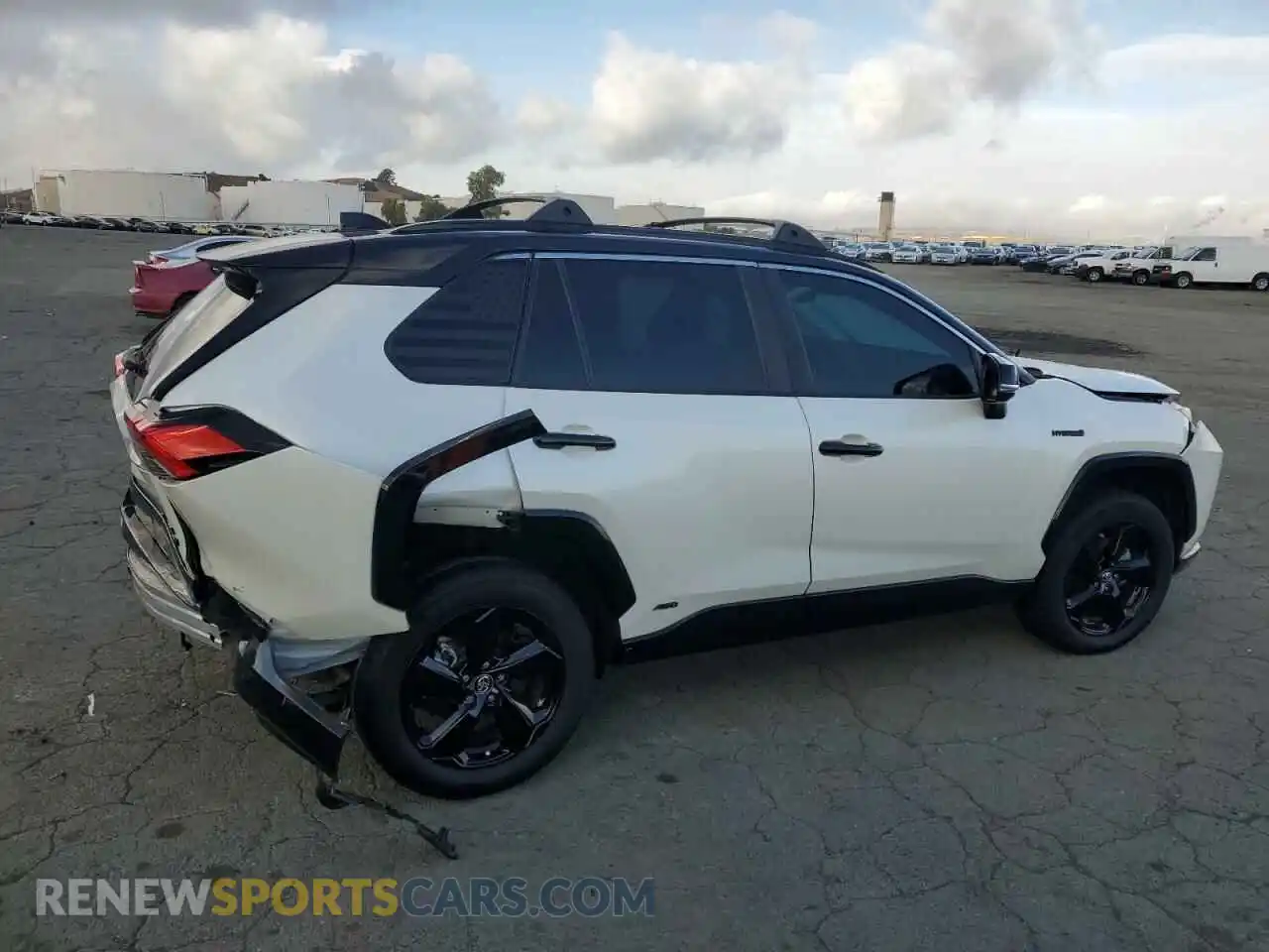 3 Photograph of a damaged car 4T3E6RFV9MU021474 TOYOTA RAV4 2021