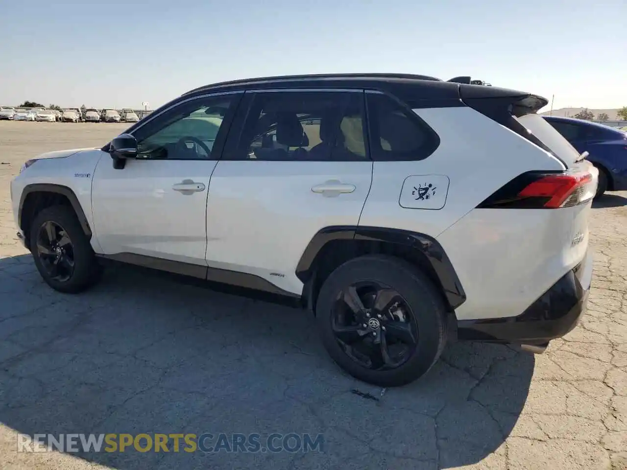 2 Photograph of a damaged car 4T3E6RFV9MU064311 TOYOTA RAV4 2021