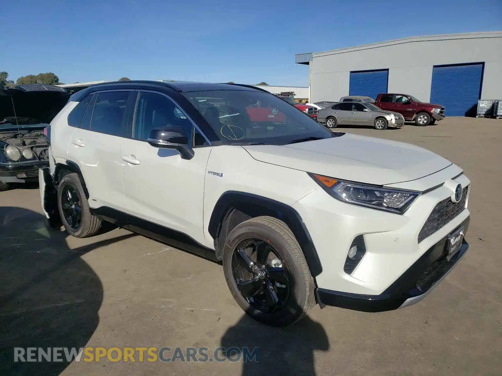 1 Photograph of a damaged car 4T3E6RFVXMU014825 TOYOTA RAV4 2021
