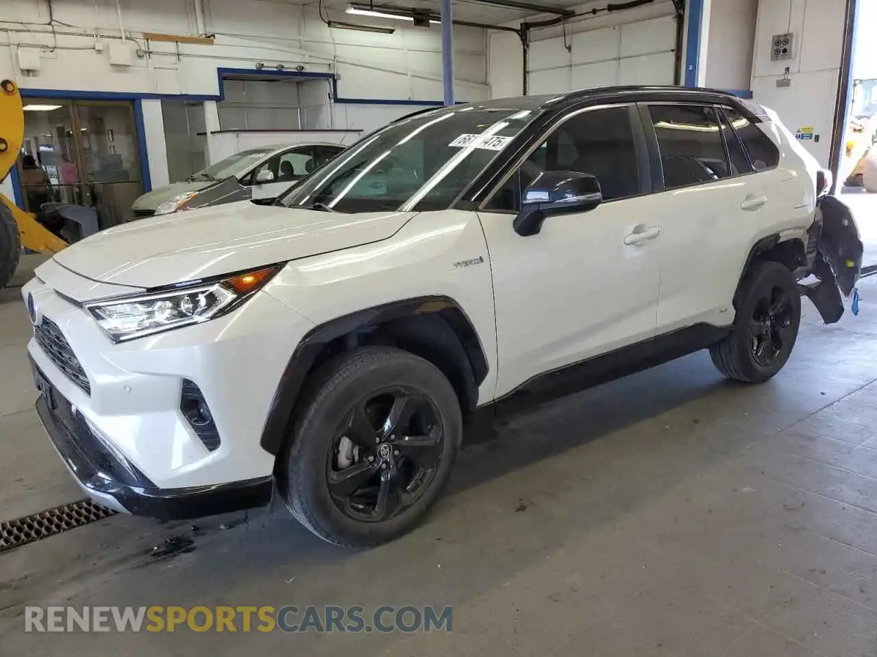 1 Photograph of a damaged car 4T3E6RFVXMU026666 TOYOTA RAV4 2021