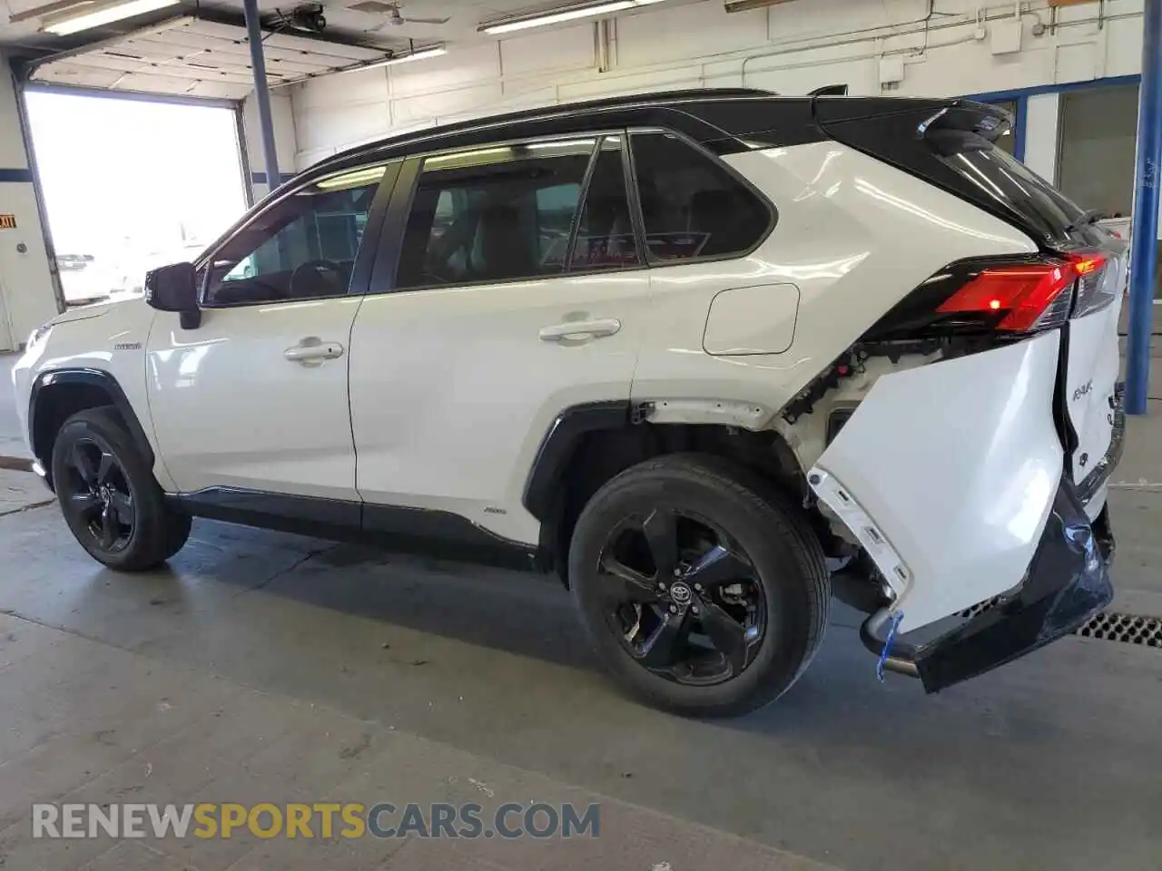 2 Photograph of a damaged car 4T3E6RFVXMU026666 TOYOTA RAV4 2021