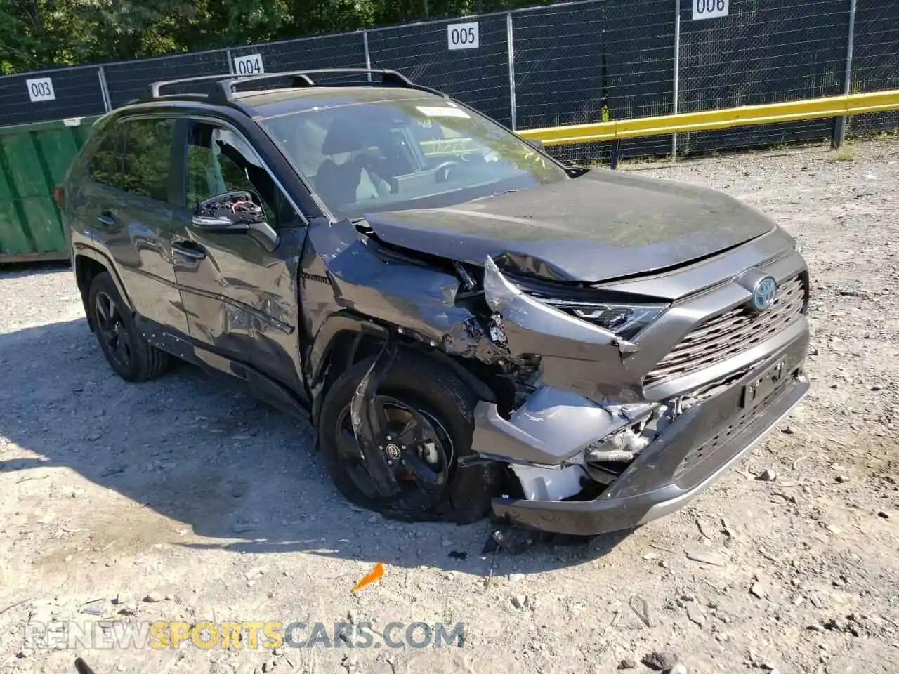 1 Photograph of a damaged car 4T3E6RFVXMU040132 TOYOTA RAV4 2021