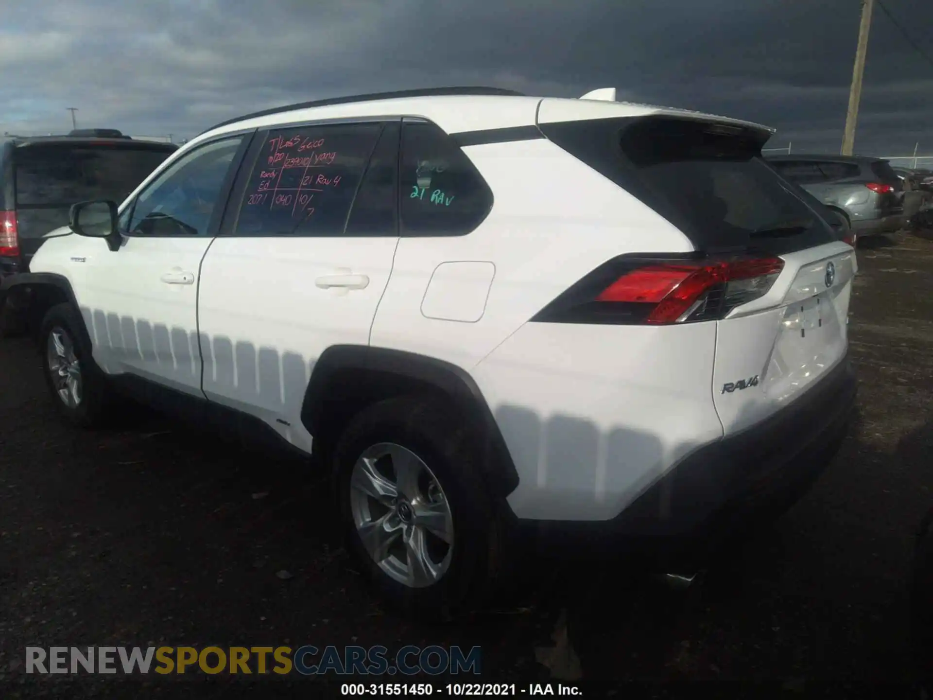 3 Фотография поврежденного автомобиля 4T3L6RFV6MU025862 TOYOTA RAV4 2021