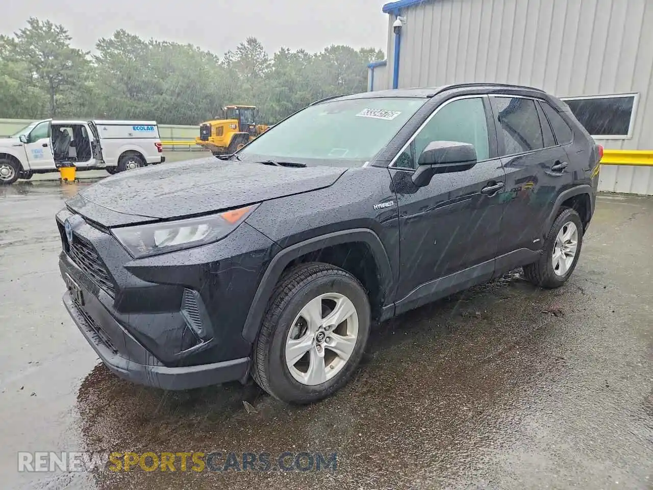 1 Photograph of a damaged car 4T3L6RFV8MU014605 TOYOTA RAV4 2021